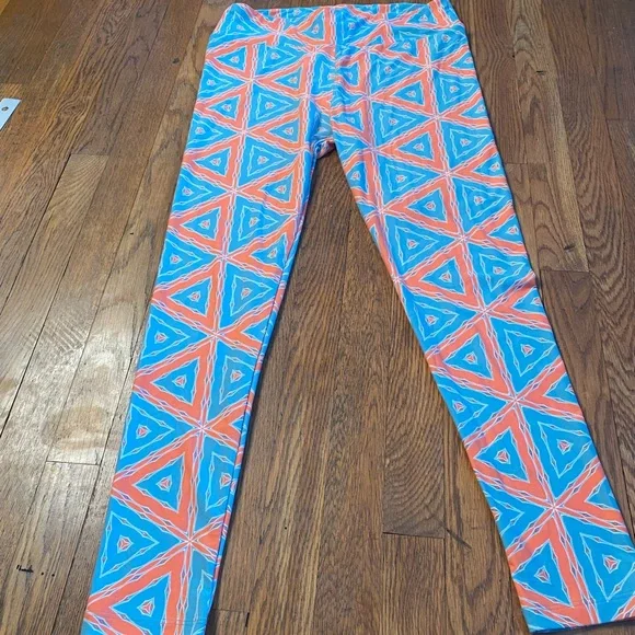 LulaRoe Tall & Curvy Leggings | Blue Coral Geometric Triangle Print | XL - Picture 2 of 5